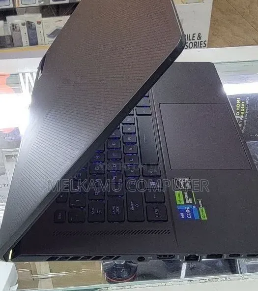 New Laptop Asus ROG Zephyrus G16 16GB Intel Core i7 SSD 512GB