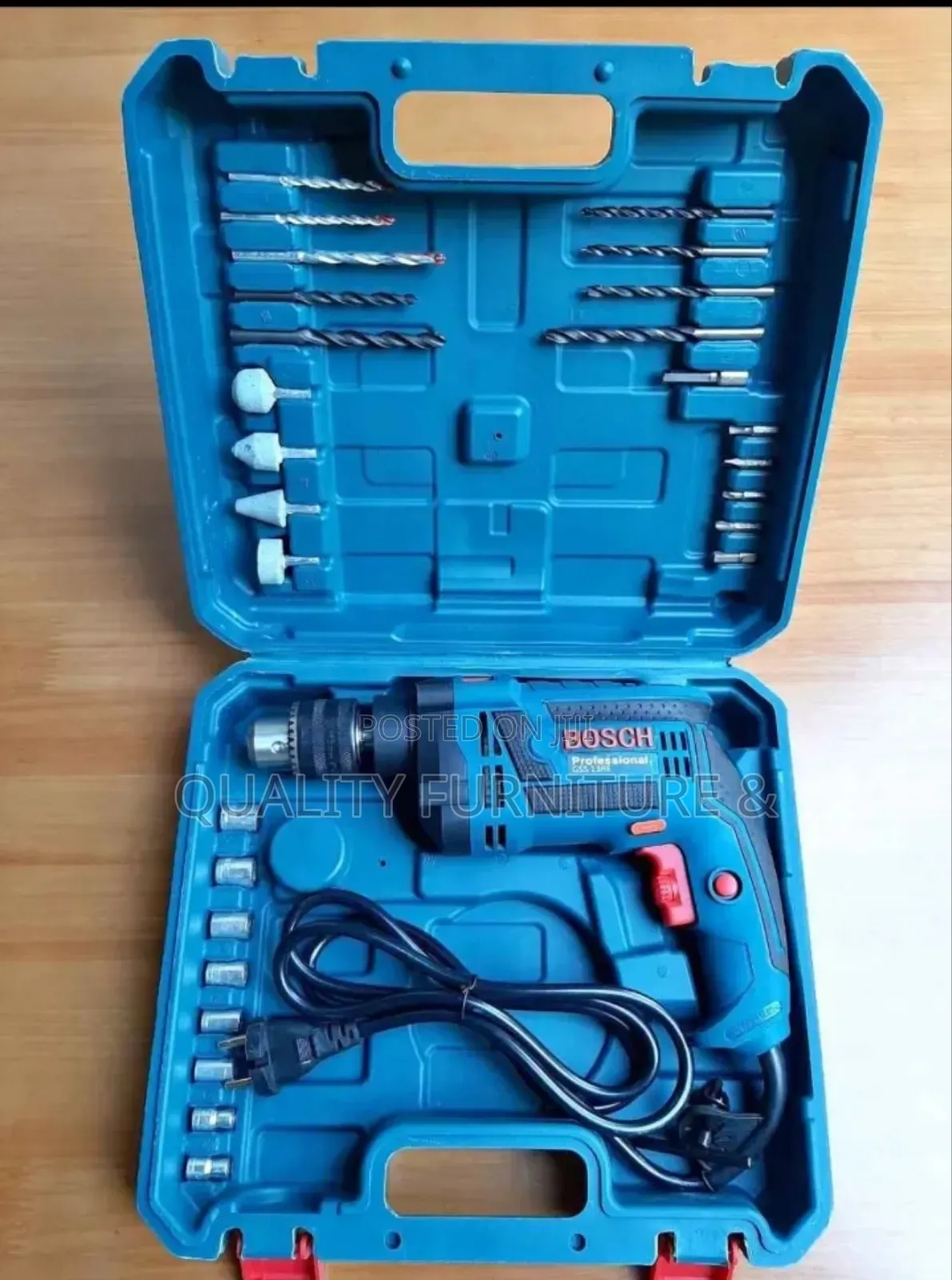 Makita Dill With Accessories