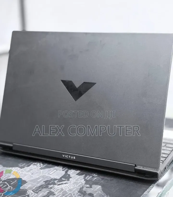 New Laptop HP Victus 15 16GB AMD Ryzen 5 SSD 512GB