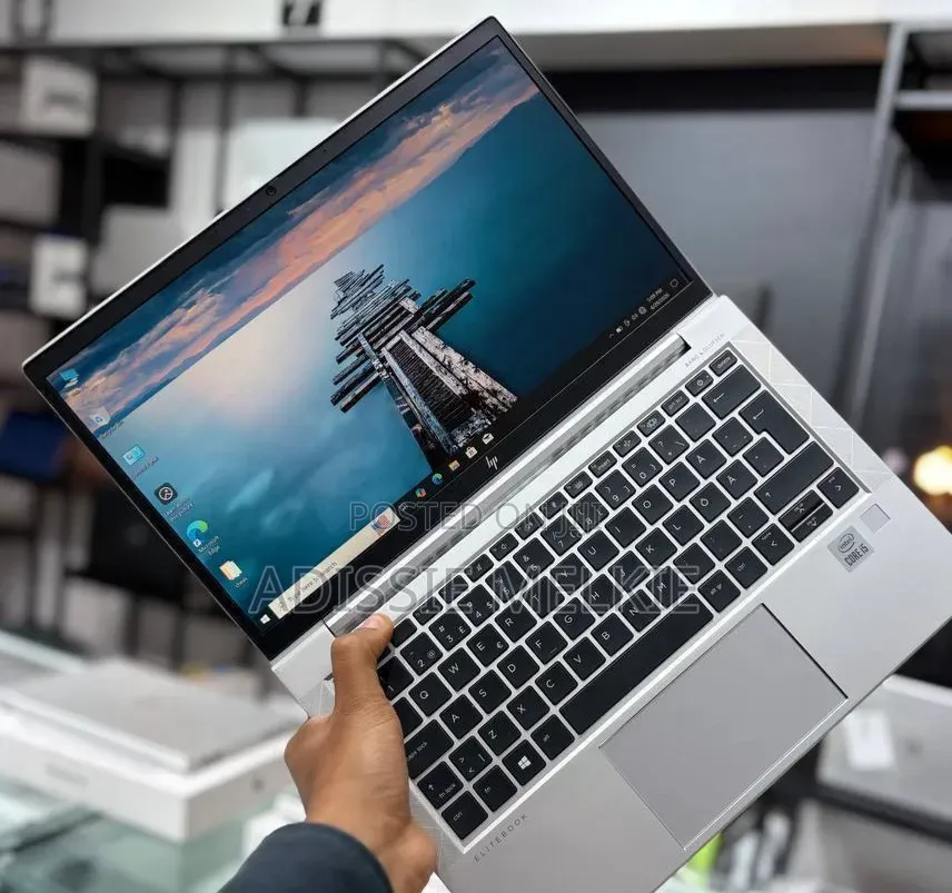 New Laptop HP EliteBook 830 G7 8GB Intel Core i5 SSD 512GB