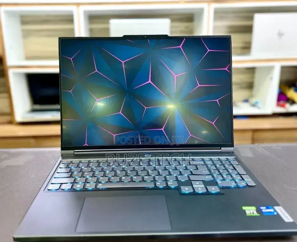 New Laptop Lenovo 16GB Intel Core i7 SSD 512GB