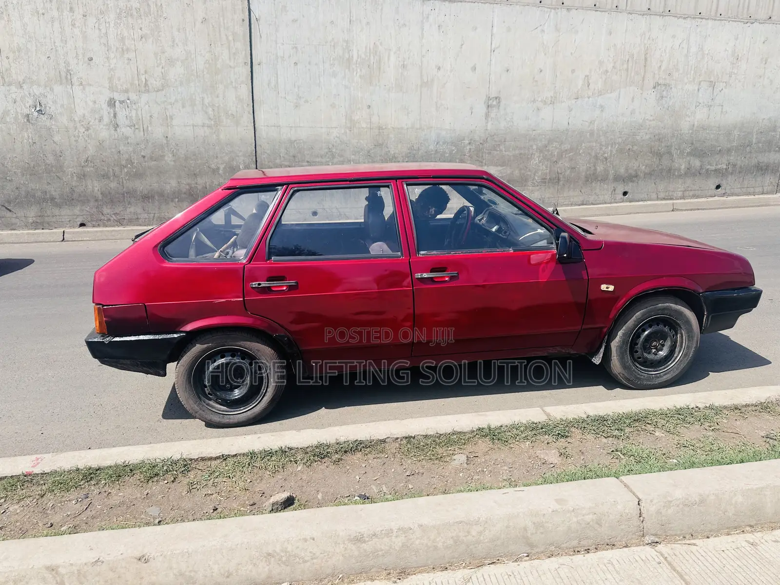 Lada 1600 1997 Red