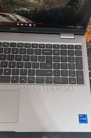 New Laptop Dell 16GB Intel Core i7 SSD 512GB