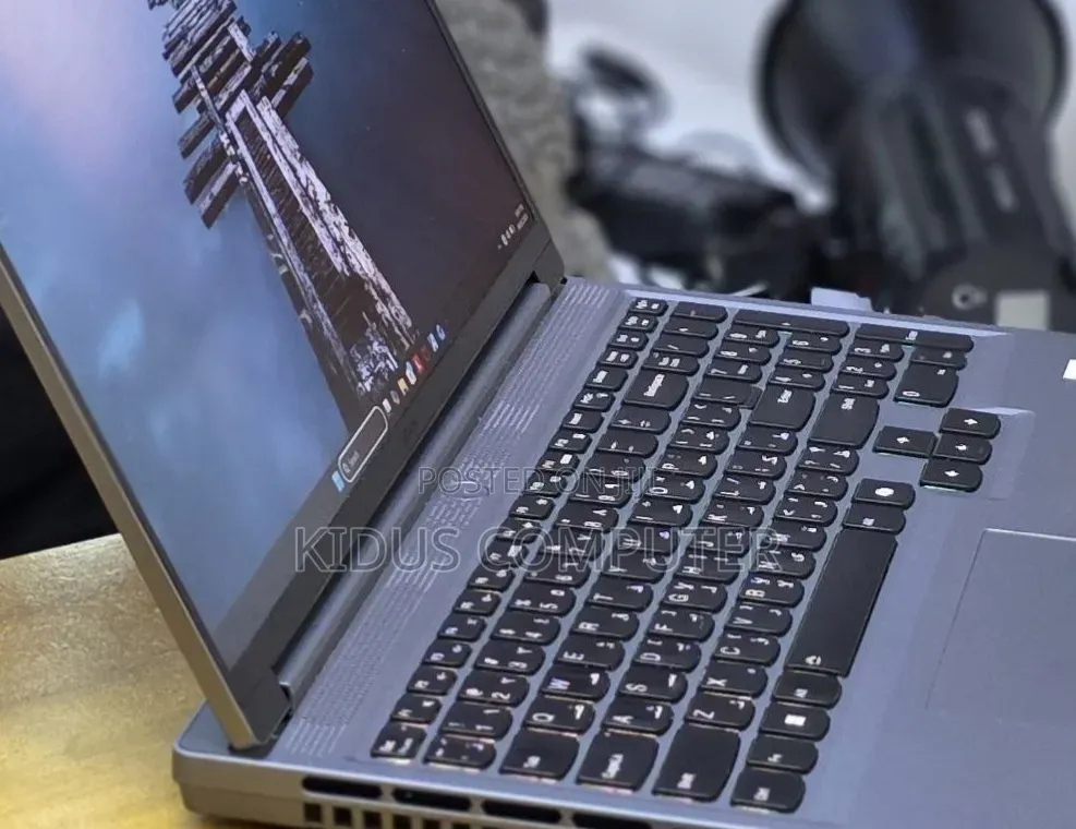 New Laptop Lenovo Legion 5 16GB AMD Ryzen 7 SSD 1T