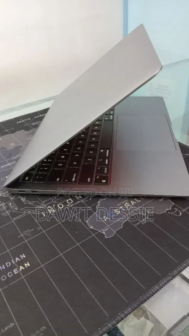 New Laptop Apple MacBook Air 2020 M1 8GB Apple M1 SSD 512GB