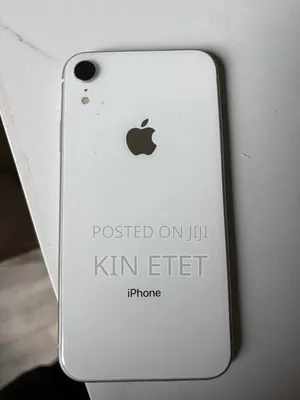 Apple iPhone XR 64 GB White
