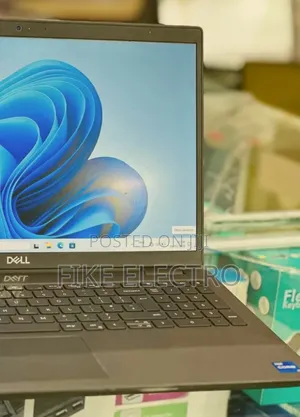 New Laptop Dell Latitude 3520 8GB Intel Core i7 SSD 512GB