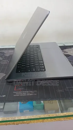 New Laptop Apple MacBook Pro 2021 M1 32GB Apple M1 Pro SSD 512GB