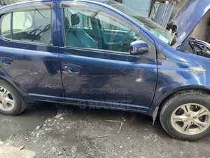 Toyota Vitz 1.3 AWD 3dr 2001 Blue