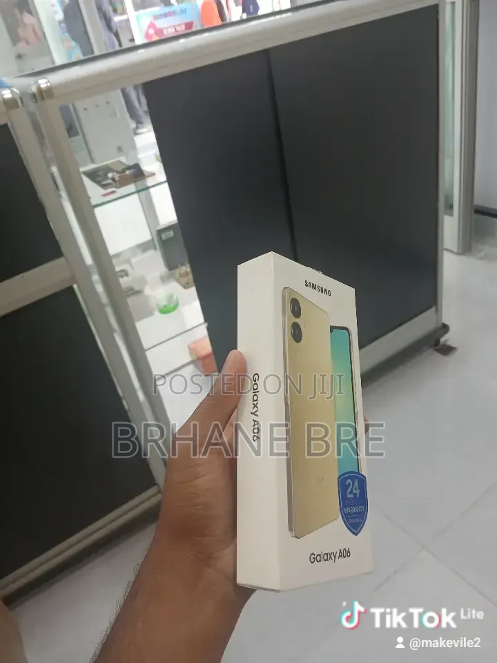 New Samsung Galaxy A06 64 GB Yellow