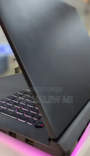 New Laptop Asus ROG Strix SCAR 18 32GB Intel Core Ultra 9 SSD 2T