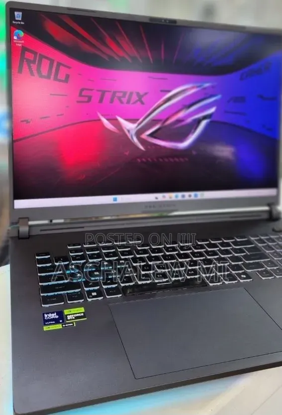 New Laptop Asus ROG Strix SCAR 18 32GB Intel Core Ultra 9 SSD 2T