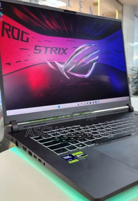 New Laptop Asus ROG Strix SCAR 18 32GB Intel Core Ultra 9 SSD 2T