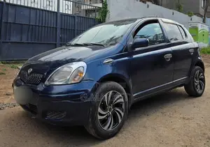 Toyota Vitz 1.3 AWD 3dr 2004 Blue