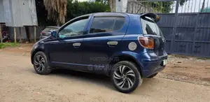 Toyota Vitz 1.3 AWD 3dr 2004 Blue