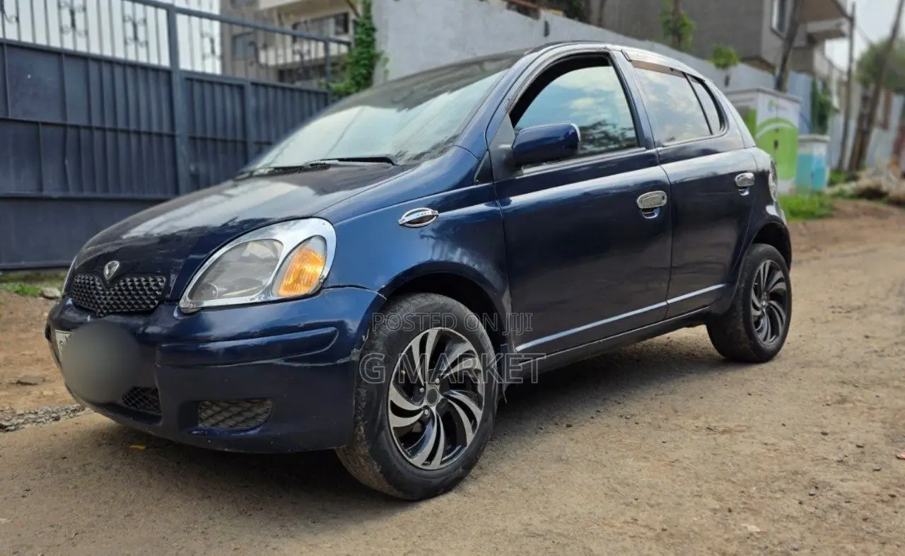 Toyota Vitz 1.3 AWD 3dr 2004 Blue