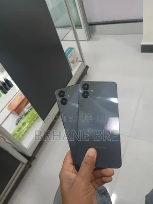 New Samsung Galaxy A06 64 GB Blue