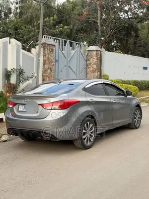 Hyundai Avante 2013 Silver