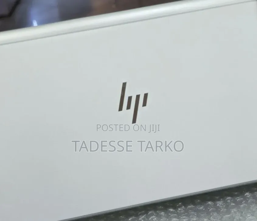 New Laptop HP EliteBook 830 G8 16GB Intel Core i5 SSD 512GB