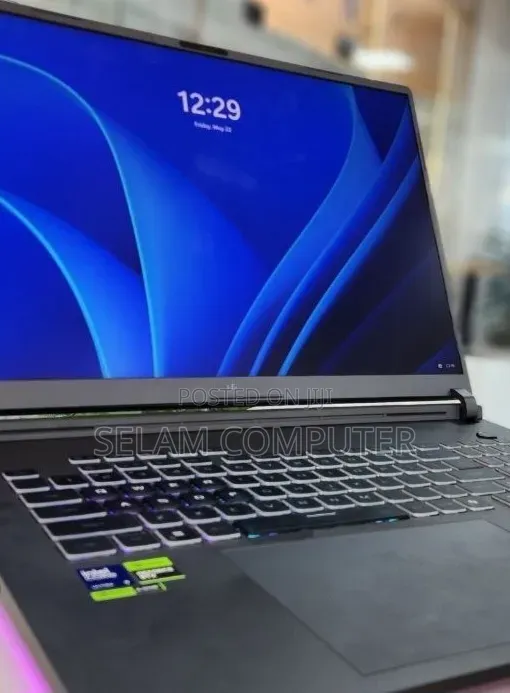 New Laptop Asus ROG Strix G18 32GB Intel Core Ultra 9 SSD 2T