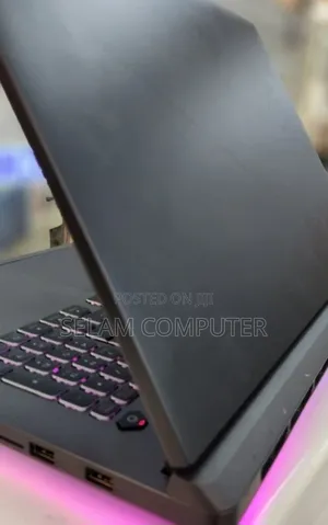 New Laptop Asus ROG Strix G18 32GB Intel Core Ultra 9 SSD 2T