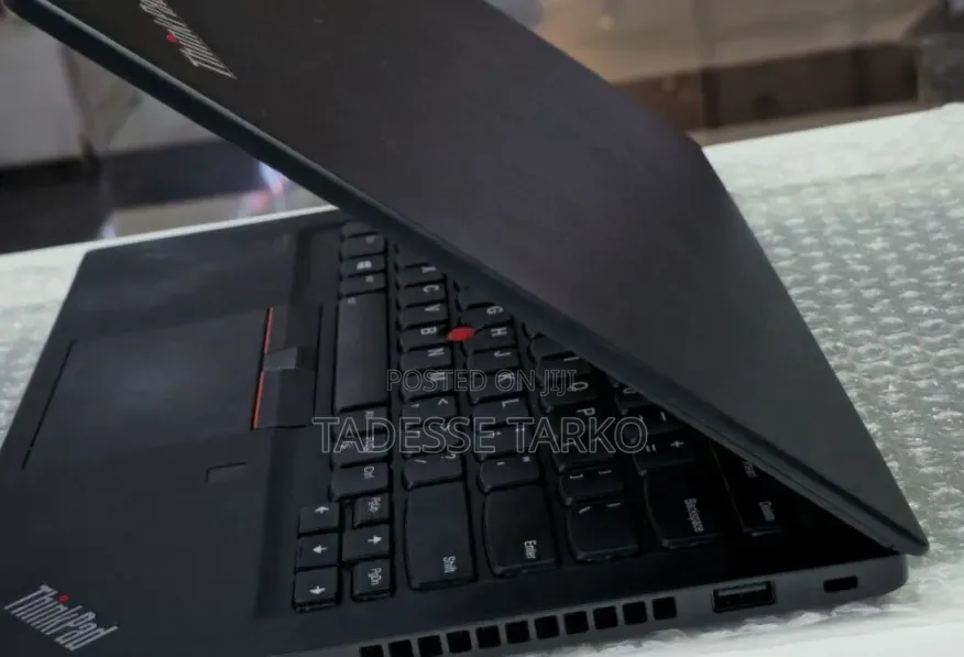 New Laptop Lenovo ThinkPad T14s Gen 1 16GB AMD Ryzen 5 SSD 512GB