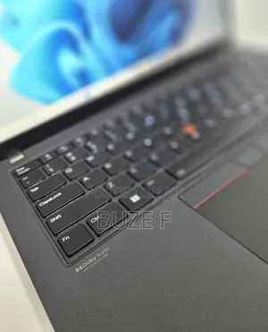 New Laptop Lenovo ThinkPad P14s 16GB Intel Core i7 SSD 512GB