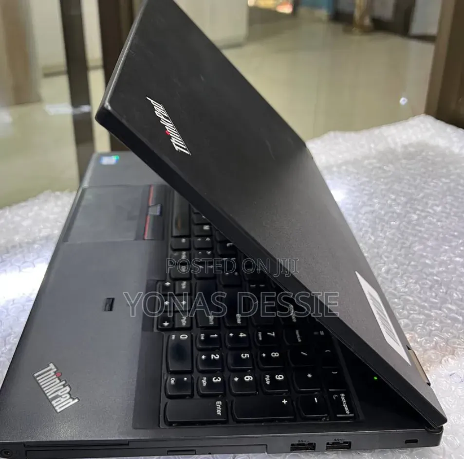 Laptop Lenovo ThinkPad L570 4GB Intel Core i7 HDD 500GB