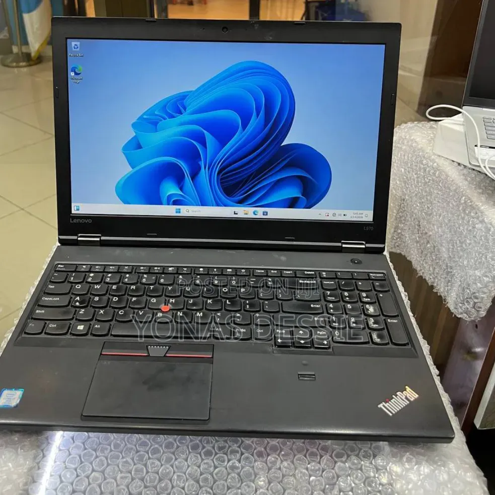 Laptop Lenovo ThinkPad L570 4GB Intel Core i7 HDD 500GB