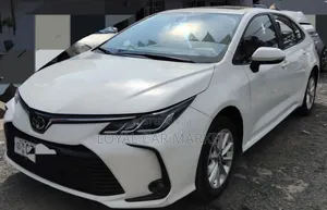 Toyota Corolla L 2022 White