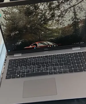 New Laptop Dell Latitude 5540 16GB Intel Core i7 SSD 512GB