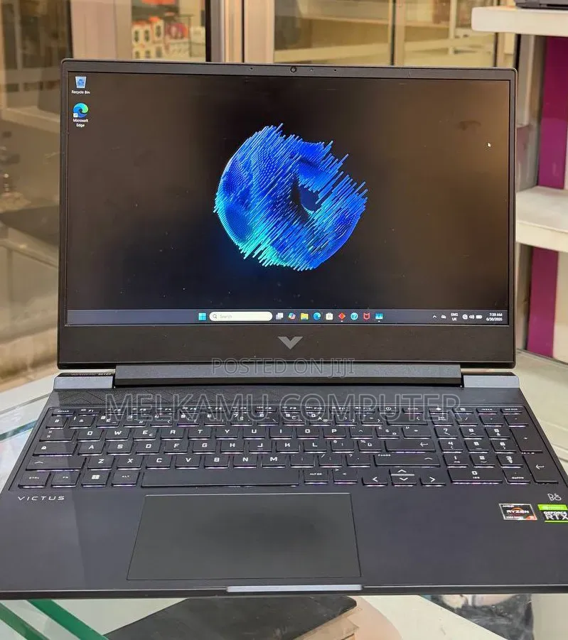 New Laptop HP Victus 15 16GB AMD Ryzen 5 SSD 512GB