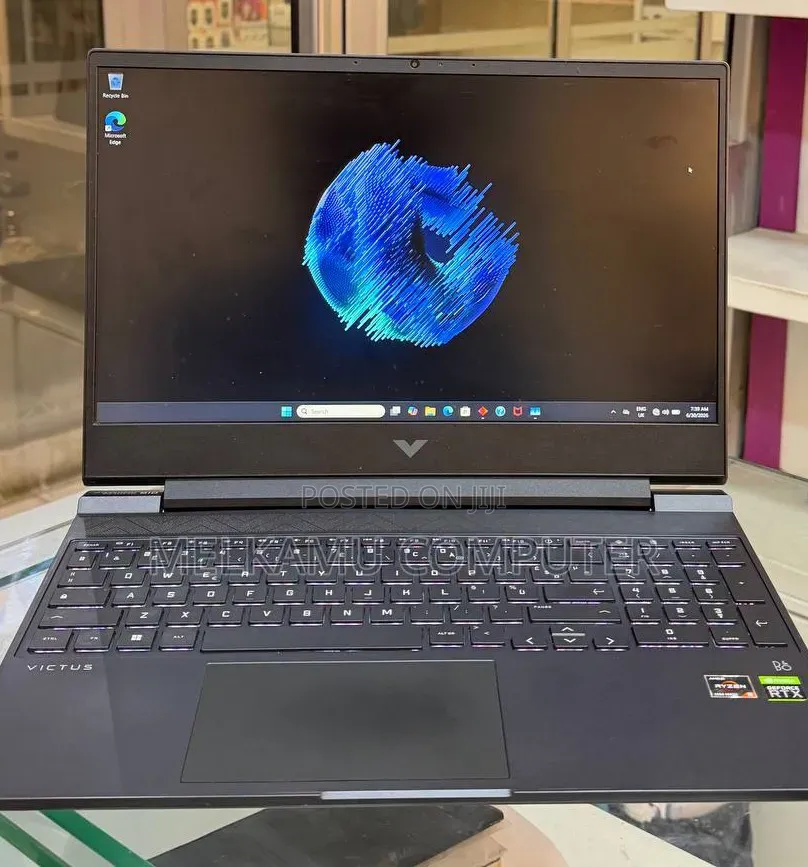 New Laptop HP Victus 15 16GB AMD Ryzen 5 SSD 512GB