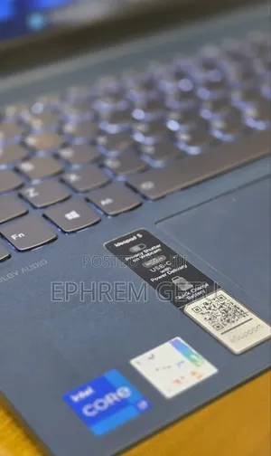 New Laptop Lenovo Ideapad 3 16GB Intel Core i7 SSD 512GB