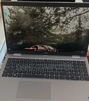 New Laptop Dell Latitude 5540 16GB Intel Core i7 SSD 512GB