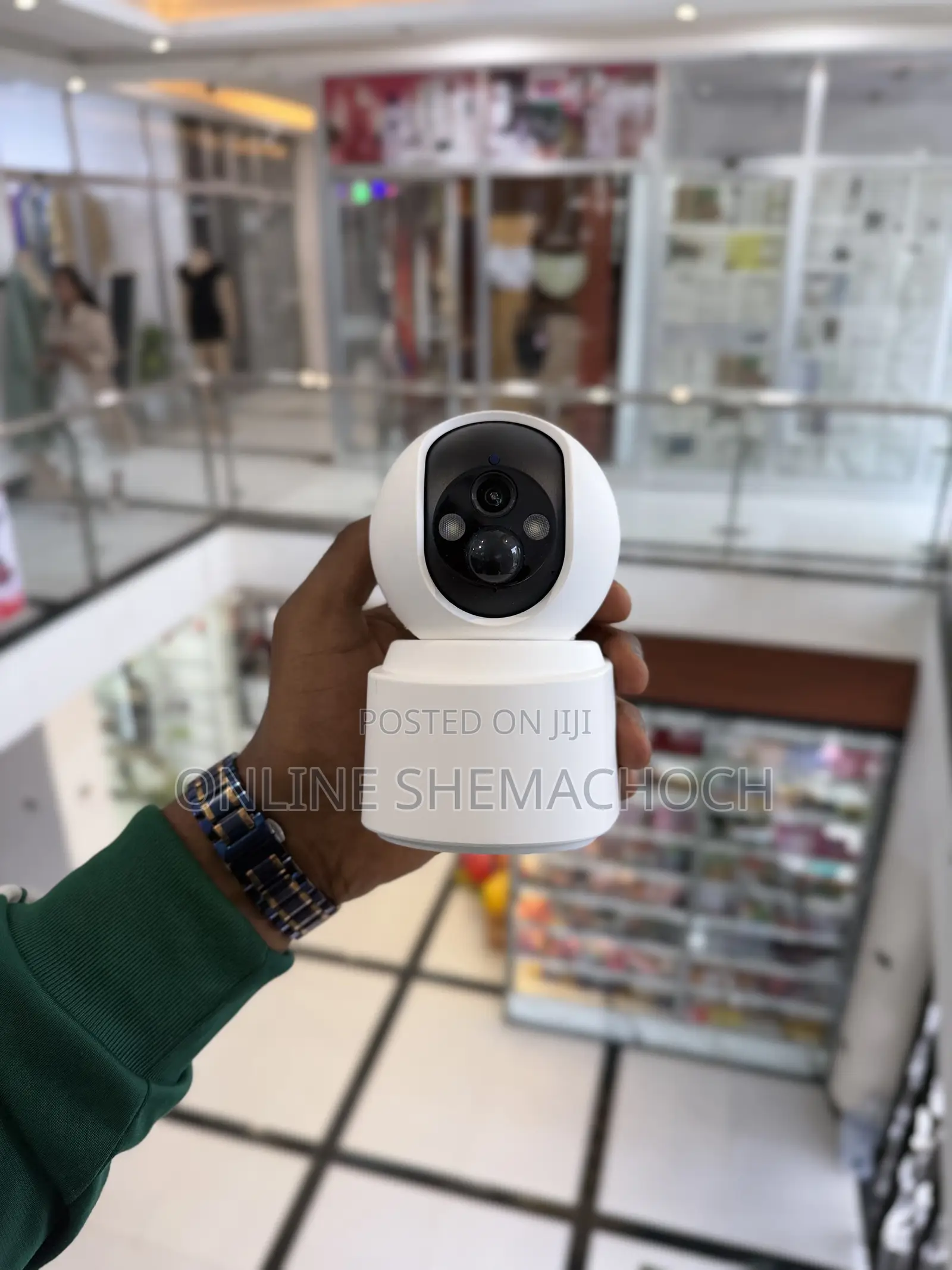V380 Smart Camera With Battery V380 ባለ ባትሪ ካሜራ