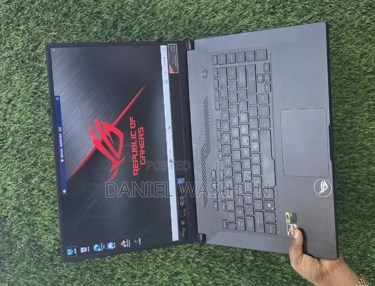 New Laptop Asus ROG Zephyrus G15 16GB AMD Ryzen 9 SSD 512GB
