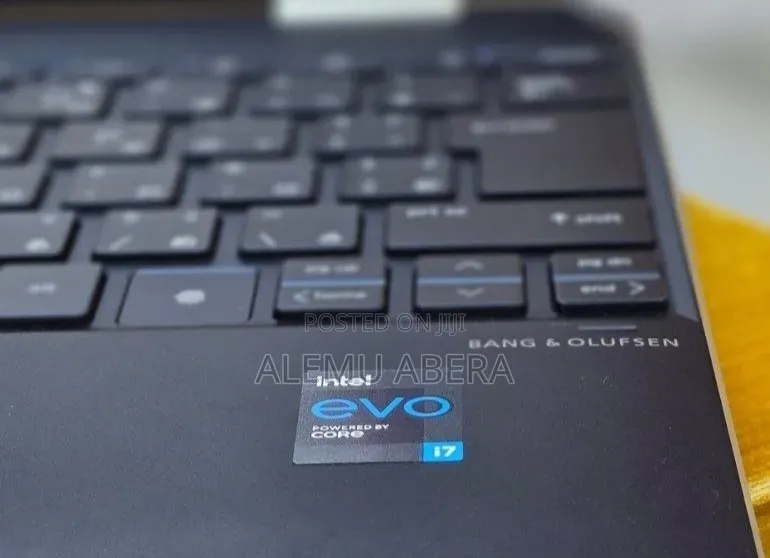 New Laptop HP Spectre 16GB Intel Core i7 SSD 1T