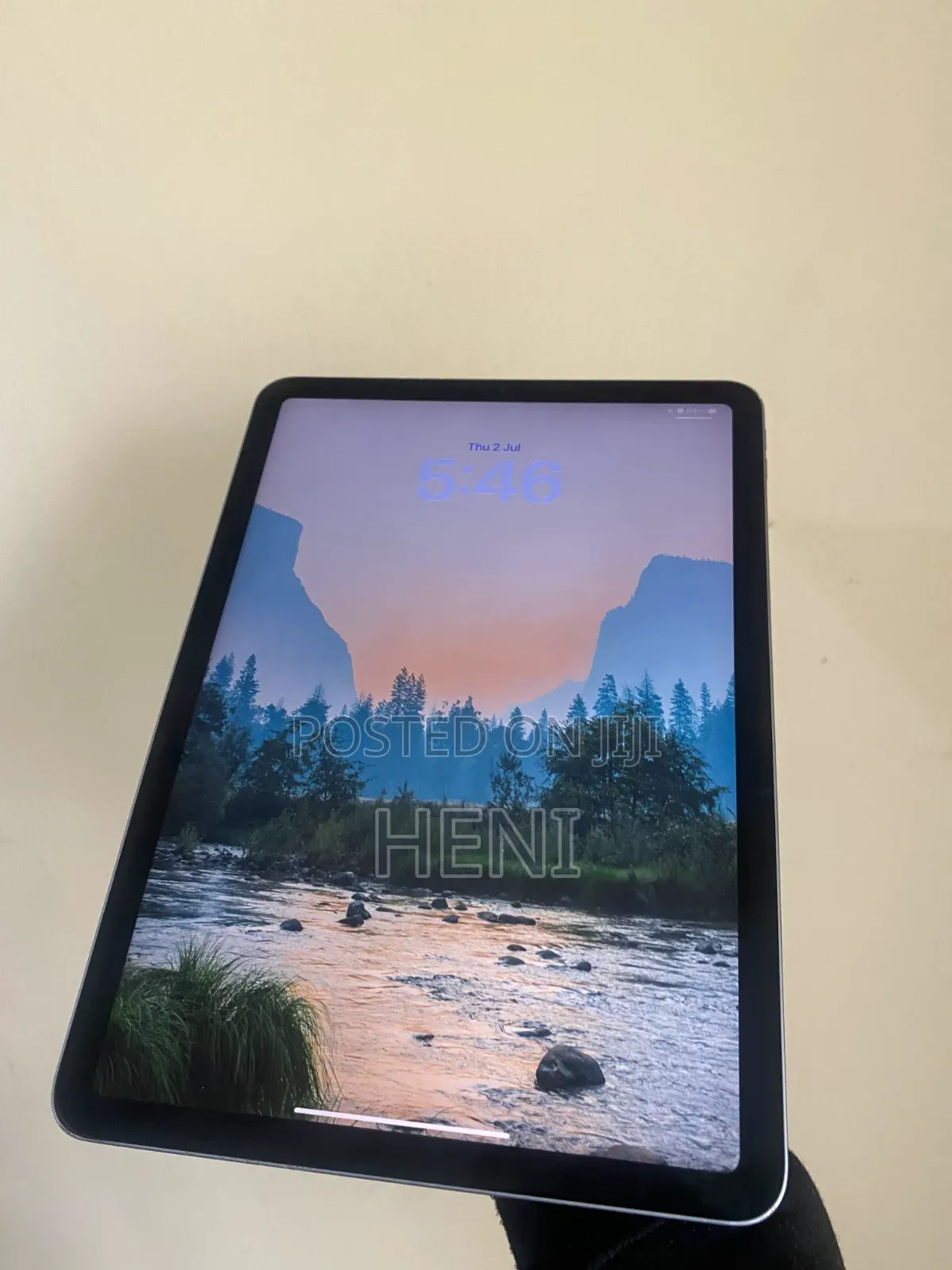 Apple iPad Air (2020) Wi-Fi 64 GB Silver