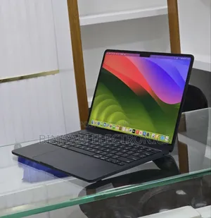 New Laptop Apple MacBook Air 2022 M2 16GB Apple M2 SSD 512GB