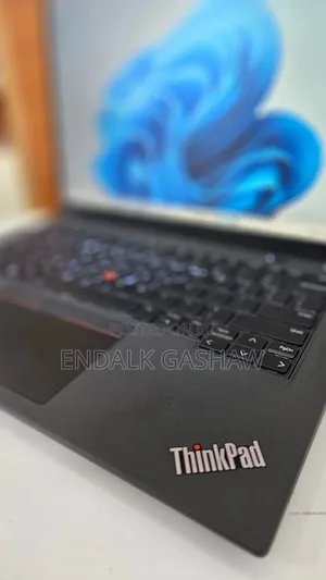 New Laptop Lenovo ThinkPad P14s 16GB Intel Core i7 SSD 512GB