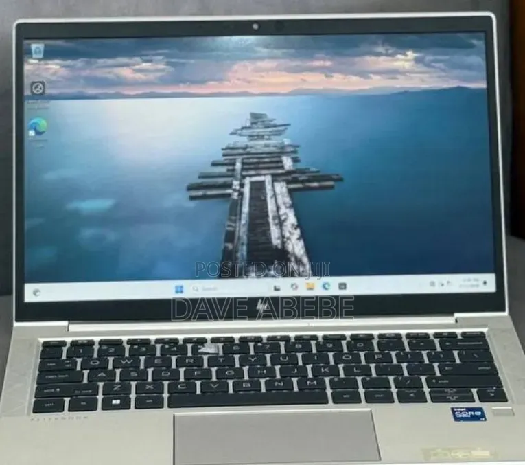 New Laptop HP EliteBook 830 G8 8GB Intel Core i5 SSD 512GB