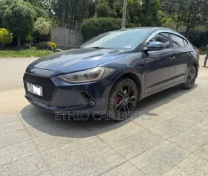 Hyundai Avante 2017 Blue