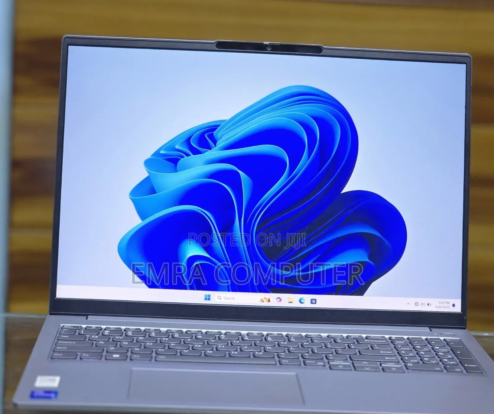 New Laptop Lenovo 16GB Intel Core i7 SSD 512GB