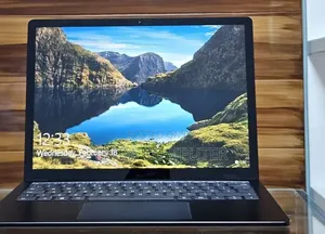 New Laptop Microsoft Surface 16GB Intel Core i7 SSD 256GB