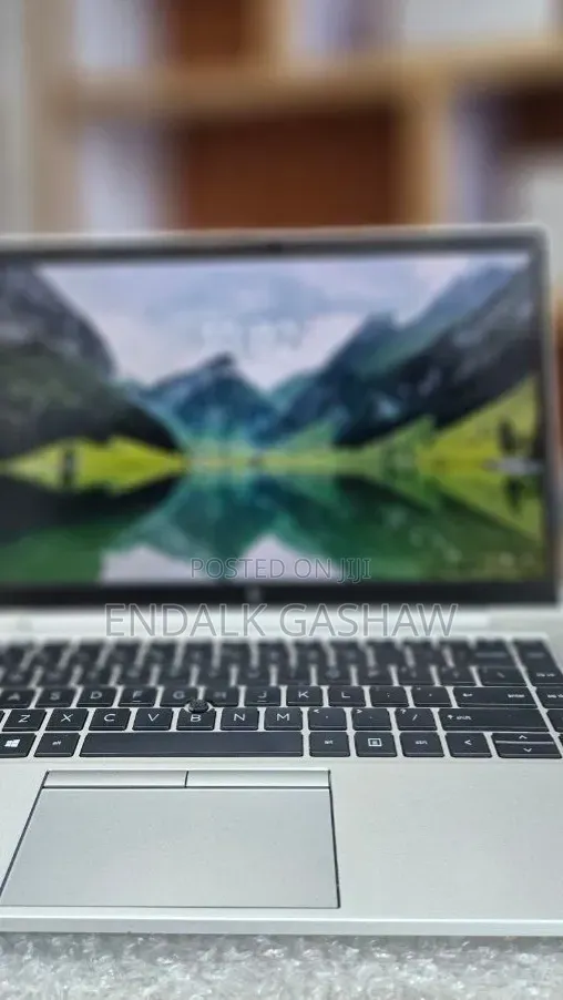 New Laptop HP EliteBook 840 G8 16GB Intel Core i7 SSD 512GB