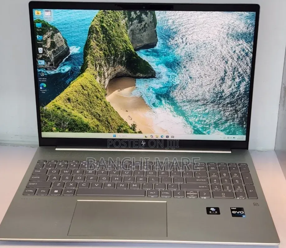 New Laptop HP Pavilion 13 16GB Intel Core i7 SSD 1T