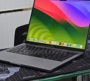 New Laptop Apple MacBook Air 2022 M2 8GB Apple M2 SSD 512GB