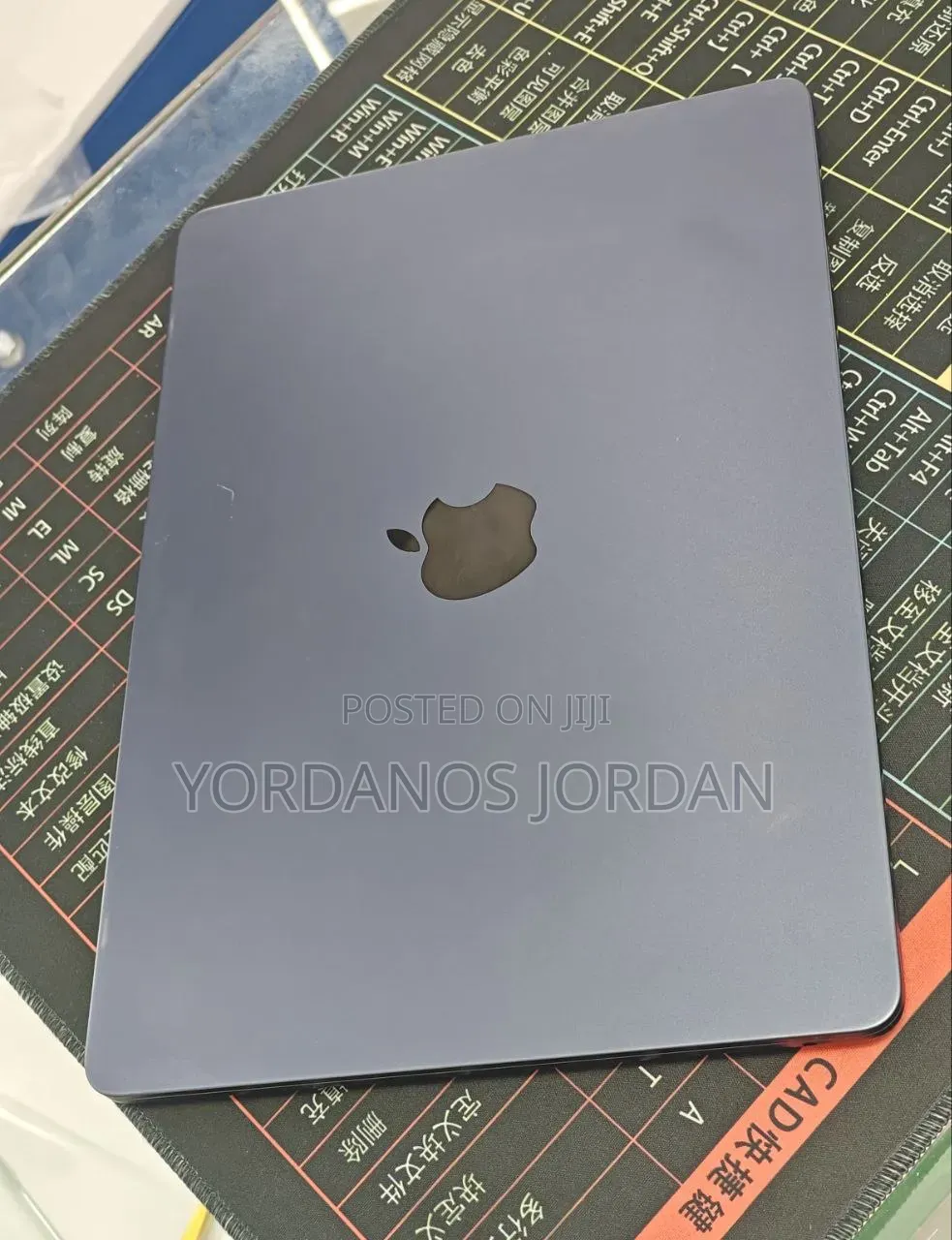 New Laptop Apple MacBook Air 2022 M2 8GB Apple M2 SSD 512GB