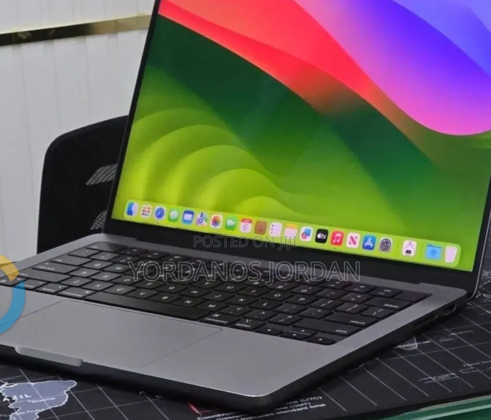 New Laptop Apple MacBook Air 2022 M2 8GB Apple M2 SSD 512GB